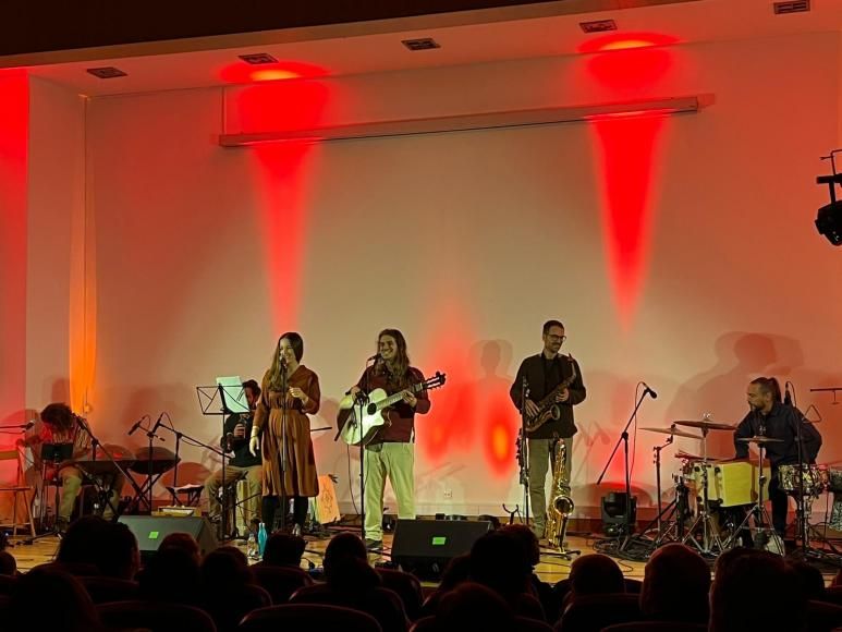 Músico Svayam apresenta «Cantigas de Ser», projeto criado na Start-Up Cultural de Arruda