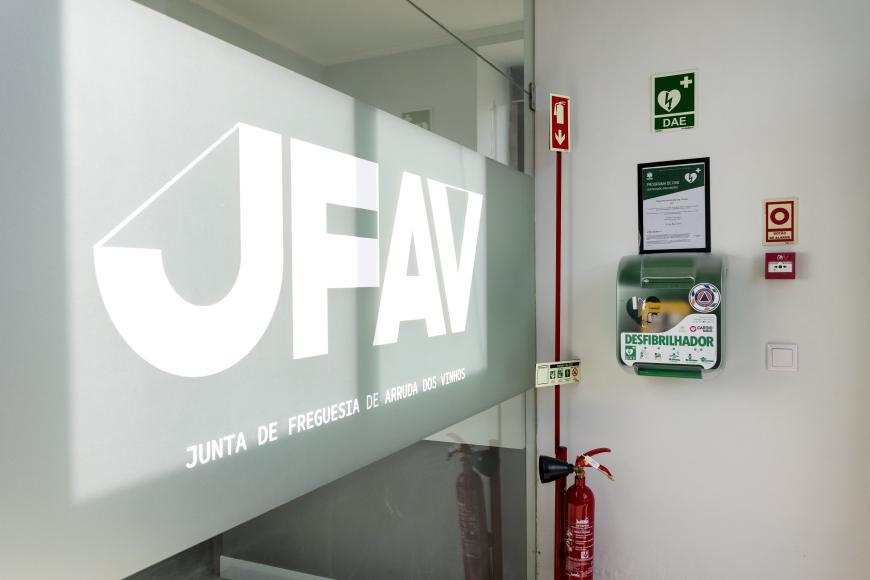 Sede da Freguesia equipada com DAE - Desfibrilador Autom&aacute;tico Externo (DAE)